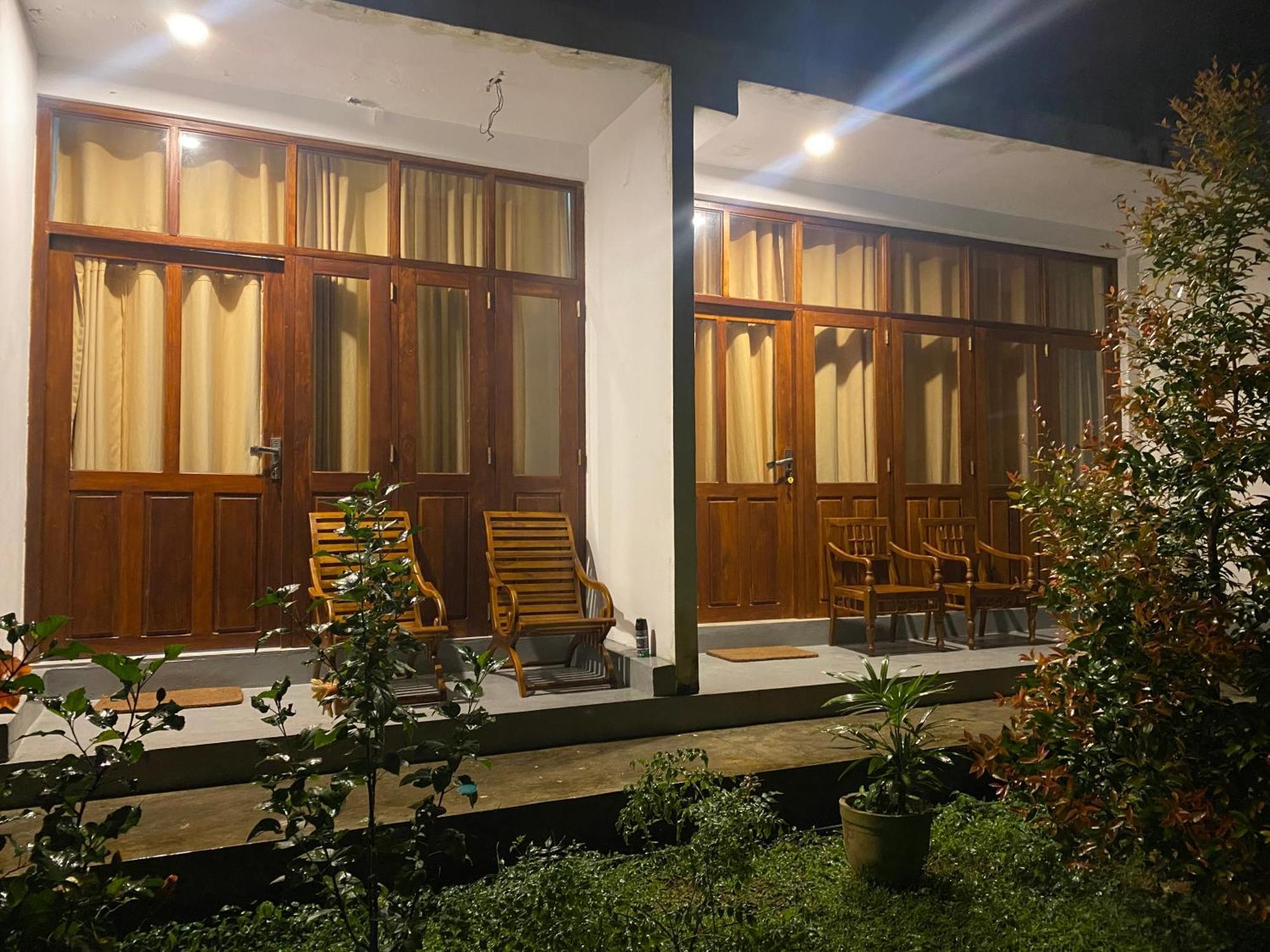 Talalla Ocean Beach Bungalow Matara Exterior photo